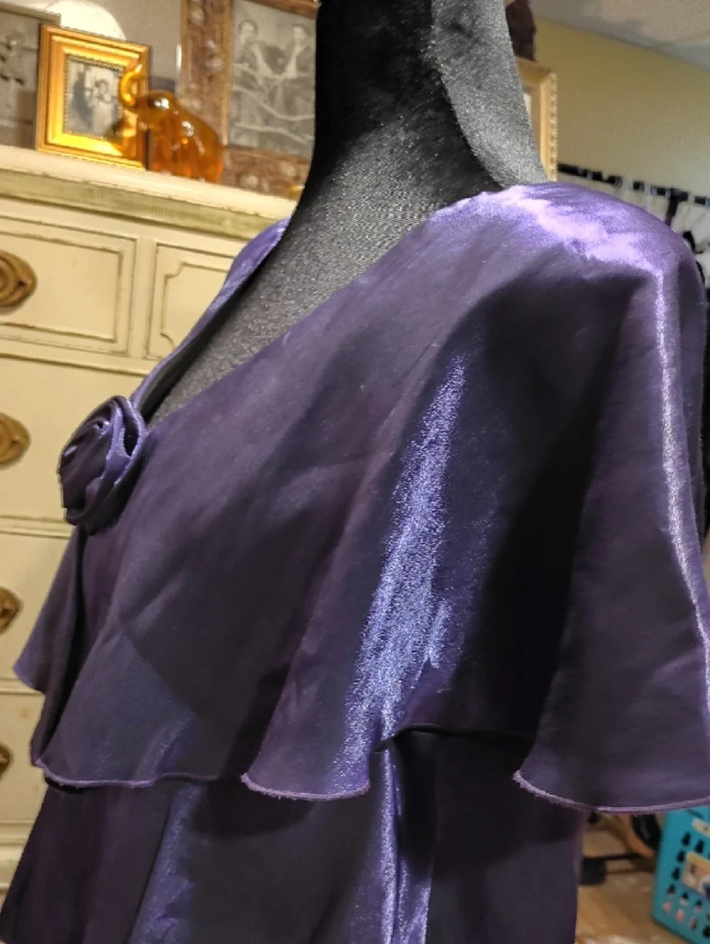 Vintage 80s Irredescent Shoulder Pads Shimmering Violet Tiered Ruffle Dress - Picture 6 of 11